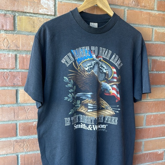 Vintage Smith & Wesson 3D Emblem T-Shirt / Delta / XL / 1992 - Picture 3 of 10